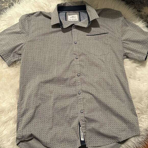 ❤️5/$25❤️ Craft & Flow Patterned SS Shirt - Picture 1 of 6